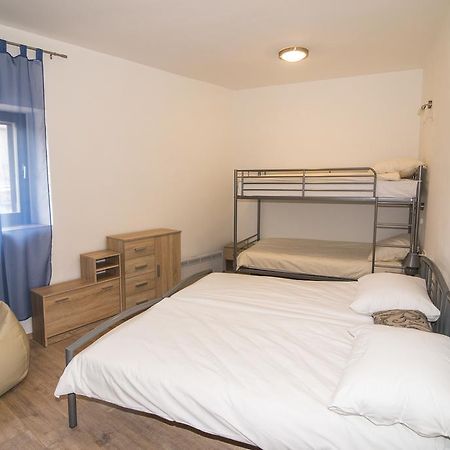 Hostel Bordada كلارجيفيكا المظهر الخارجي الصورة