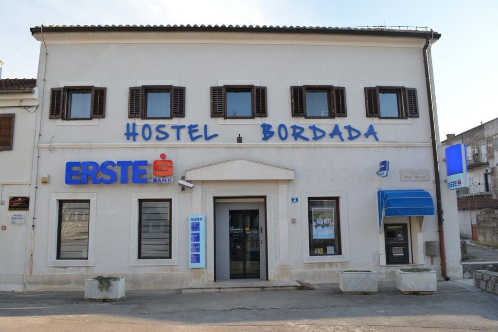 Hostel Bordada كلارجيفيكا المظهر الخارجي الصورة