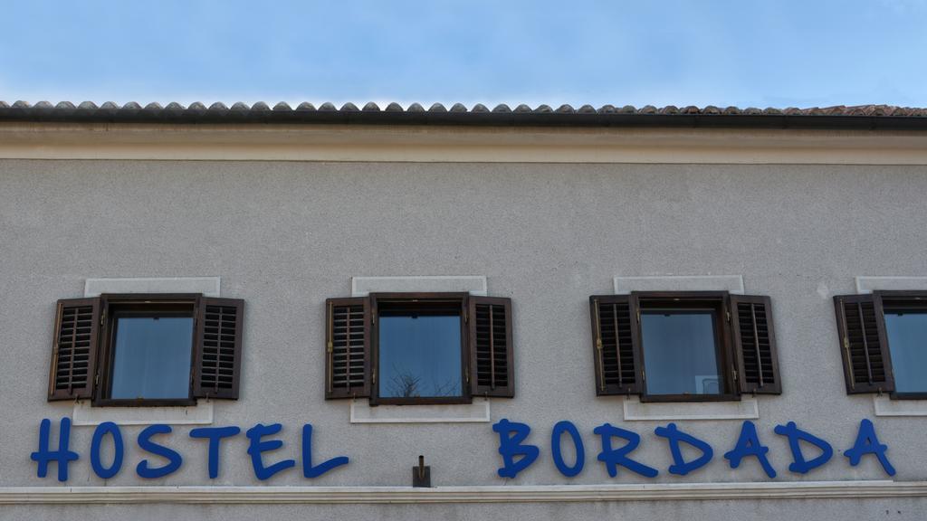 Hostel Bordada كلارجيفيكا المظهر الخارجي الصورة